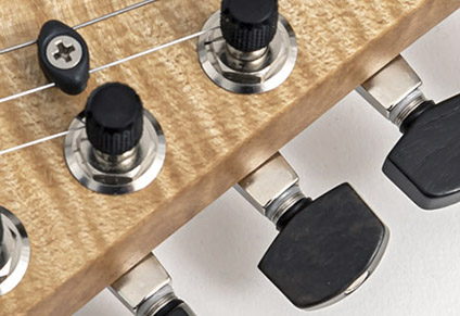 SCHALLER LOCKING TUNERS WITH EBONY KNOBS