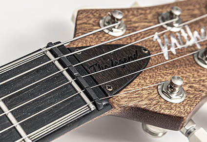 ZERO FRET with GRAPHTEC NUT