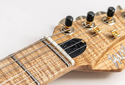 ZERO FRET with BONE NUT